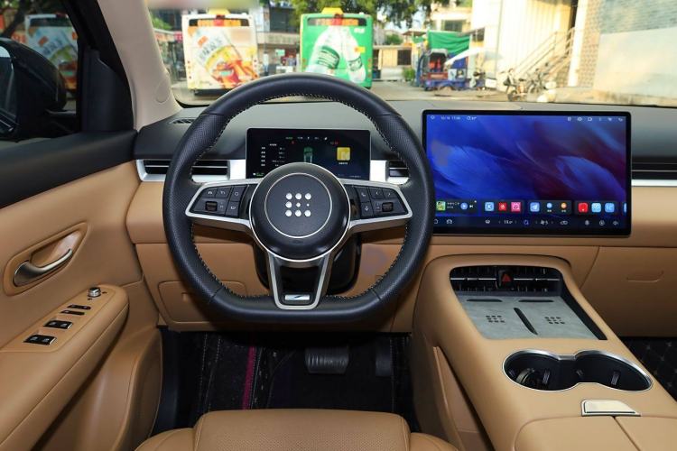 Used Landian E5 PLUS 2025 165 km Long-Range Travel & Comfort Edition 7 Seats
