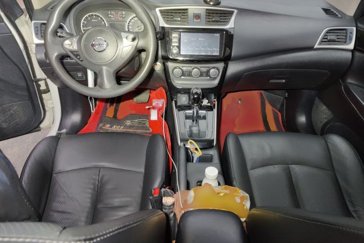 Used Nissan Sylphy 2016 1.6 XL CVT Deluxe Edition Center Console