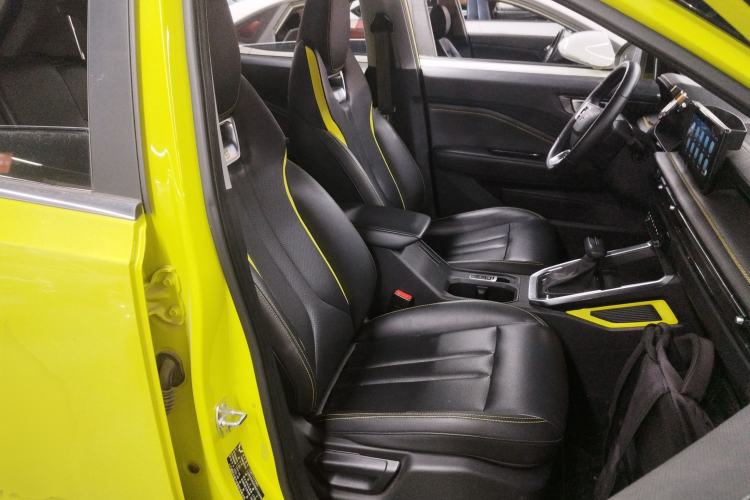 Used Wuling Alvez 2022 1.5T CVT Trendy & Cool Edition