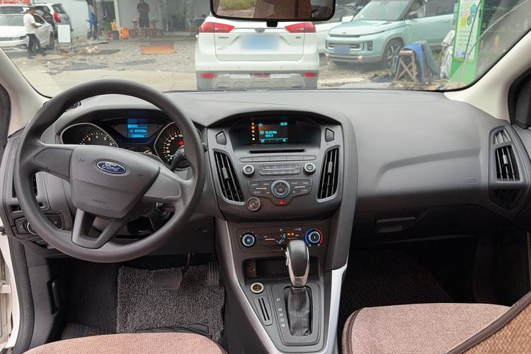Used Ford Focus 2015 Hatchback 1.6L Automatic Comfort Model