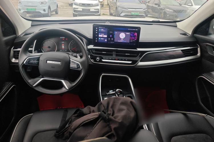 Used Haval H6 2023 National Trend Edition 1.5T Automatic Urban Version Center Console