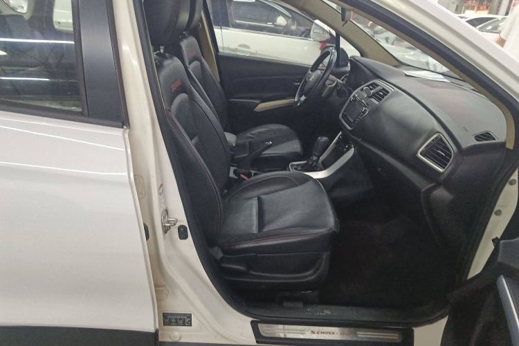 Used Suzuki S-Cross 2014 1.6L CVT Two-Wheel Drive Elite Version
