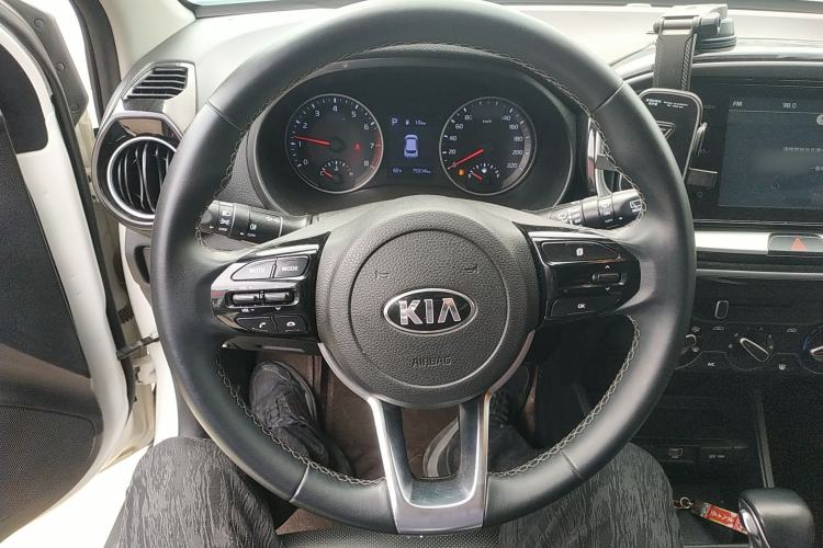 Used Kia kx1 Stonic 2019 1.4L Automatic Fun Edition China VI Steering Wheel