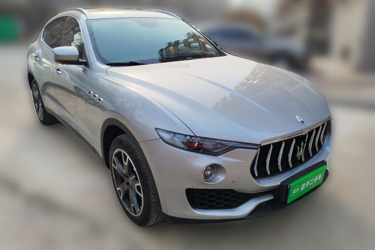 Used Maserati Levante 2016 3.0T Standard Edition Front Right 45 Deg