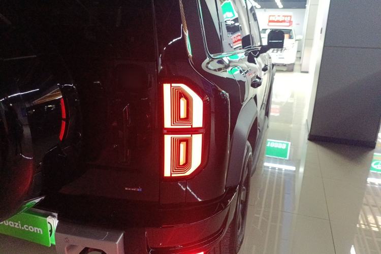 Used Formula Leopard 5 2025 Model 210KM Cloud Ride Tian Shen Ultra Version
