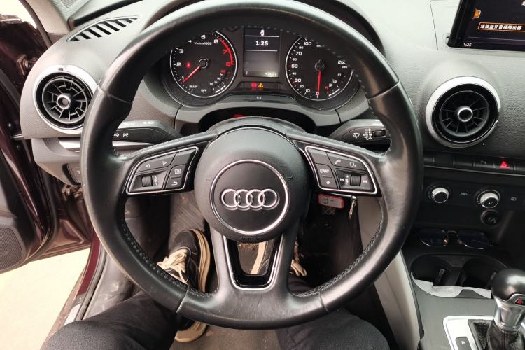 Used Audi A3 2018 30th Anniversary Edition Sportback 35 TFSI Fashion Model
