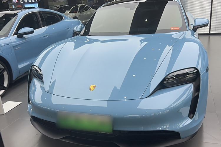 Used Porsche Taycan 2022-Year Updated Taycan