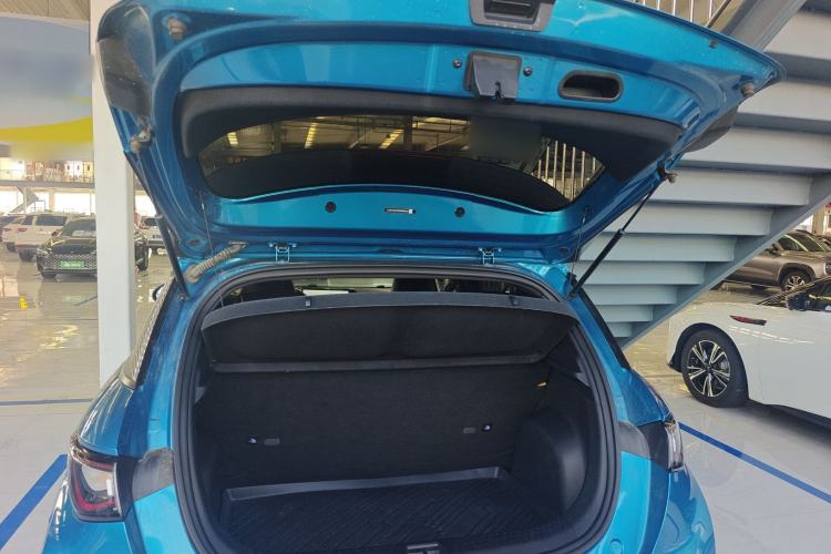 Used BYD Dolphin 2021 405 km Fashion Edition Trunk