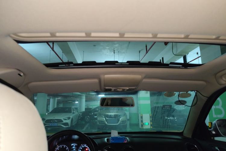 Used Volkswagen Lavida 2011 1.6L Automatic Premium Edition Headliner