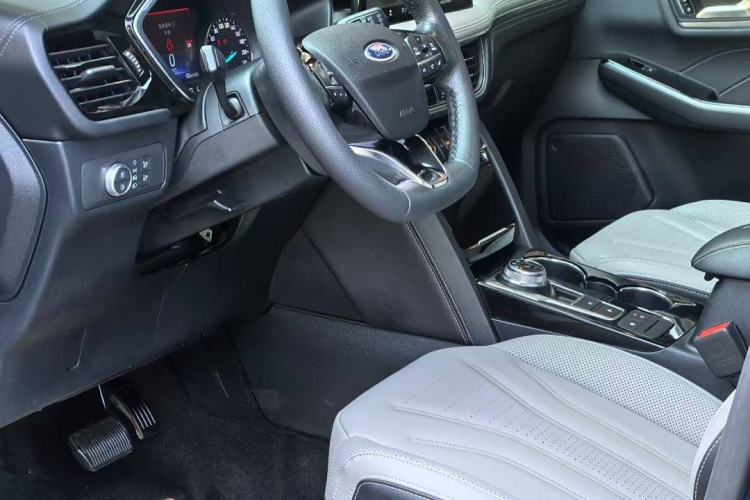 Used Ford Escape 2020 EcoBoost 245 Two-Wheel-Drive Titanium Edition