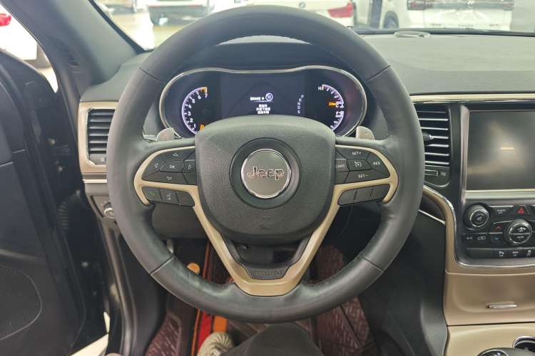 Used Jeep Grand Cherokee 2014 3.6L Elite Navigation Edition