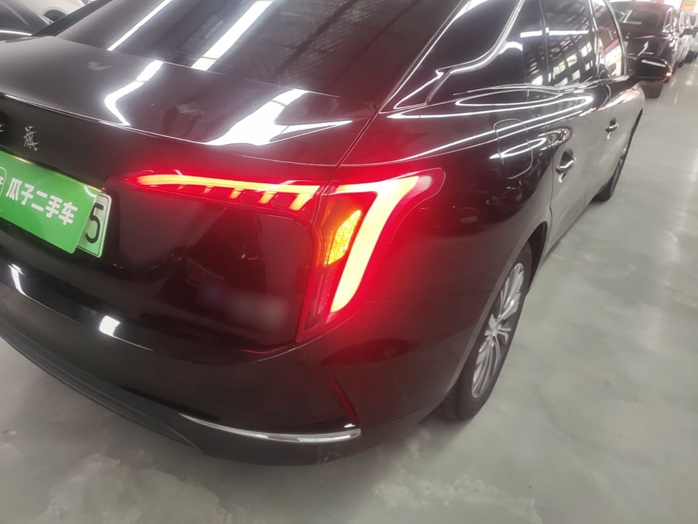 Hongqi E-QM5 2023 620km PLUS — снимка 9
