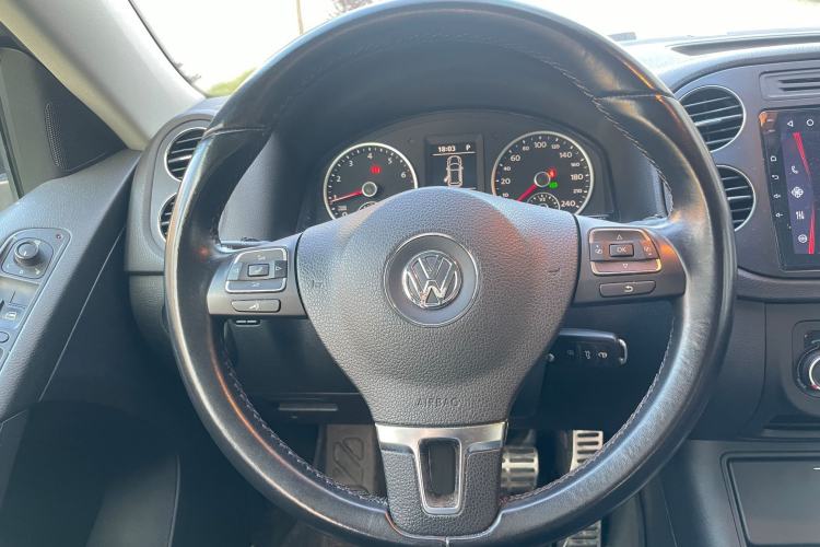 Used Volkswagen Tiguan 2017 300TSI Automatic Two-Wheel Drive Silk Road Luxury Edition
