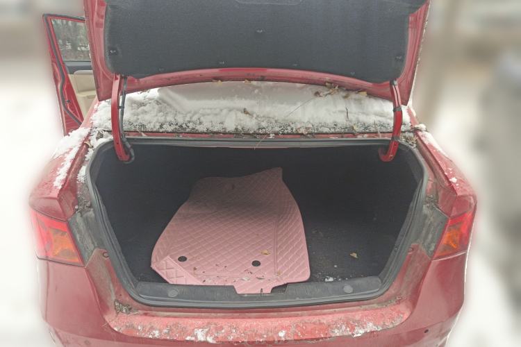 Used Roewe 350 2011 350S 1.5L Manual Xunchi Edition
