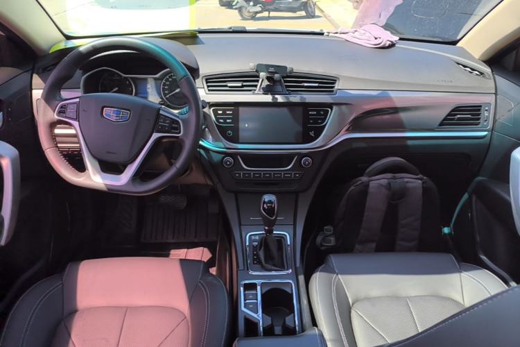 Used Geely Auto Emgrand 2017 Sedan Million Edition 1.5L CVT Upward Connectivity Version
