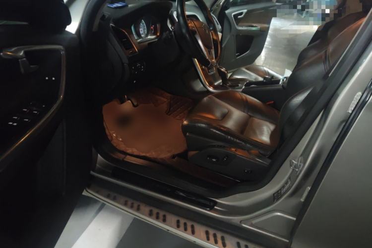 Used Volvo XC60 2016 T5 AWD Zhiyuan Edition Driver Seat