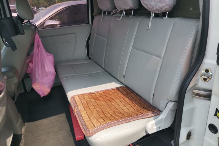 Used Jinbei New Hiace X30L 2018 1.5L Box Truck Business Edition DLCG14