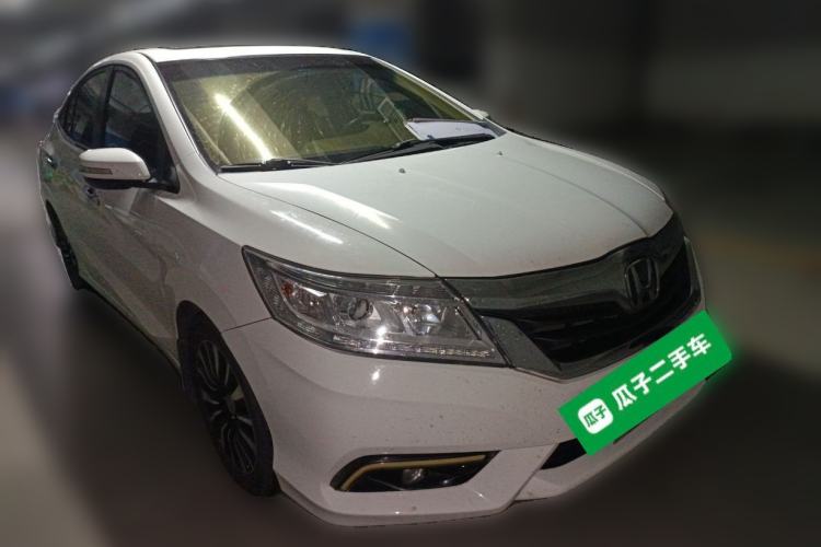 Used Honda Crider 2015 1.8L automatic luxury edition
