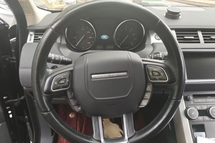Used Land Rover Range Evoque 2016 2.0T SE Smart Glow Edition Steering Wheel