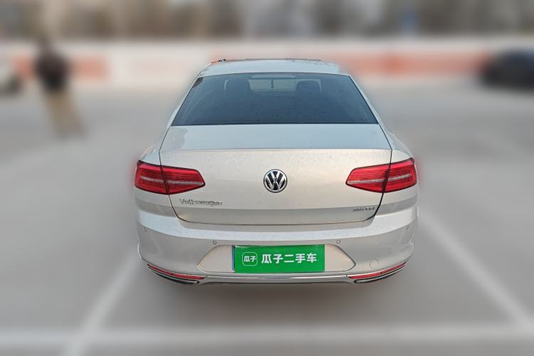 Used Volkswagen Magotan 2017 380TSI DSG Luxury Model Rear