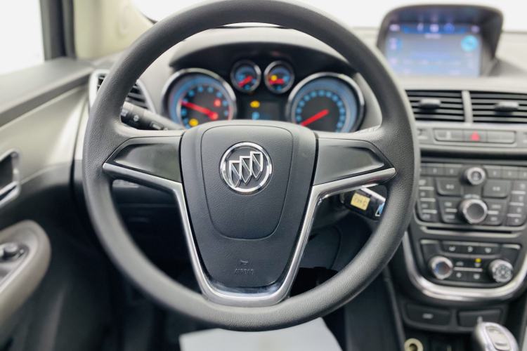 Used Buick Encore 2015 1.4T Automatic Two-Wheel Drive Urban Elite Version
