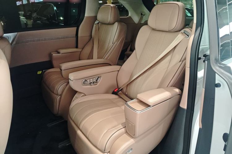 Used XPeng X9 2026 Model—Range-Extended Version 1602 Ultra Left Rear Seat