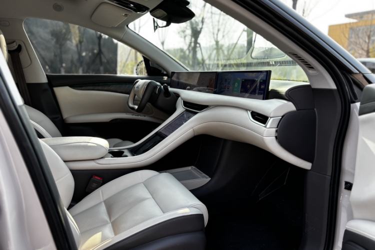 Used IM LS6 2023 Max Standard Edition