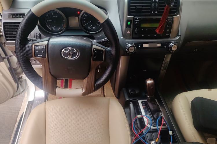 Used Toyota Prado 2010 2.7L Automatic Standard Edition Steering Wheel