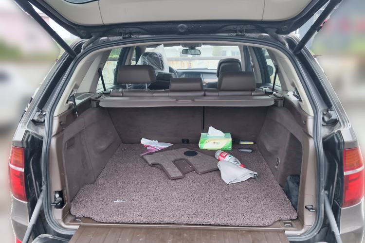 Used BMW X5 2011 xDrive35i Luxury Model Trunk