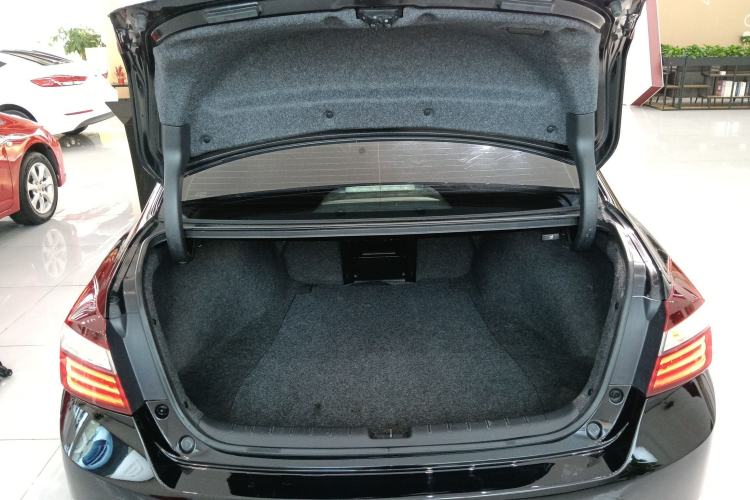 Used Honda Accord 2016 2.0L Comfort Edition Trunk