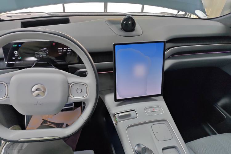 Used Nio ES8 2024 100kWh Signature Edition Center Console