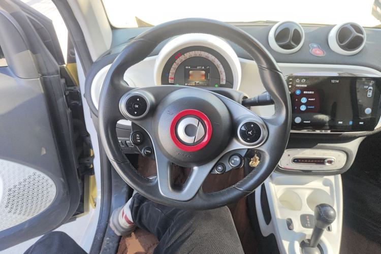 Used smart fortwo 2015 1.0L 52 kW Hardtop Passion Edition