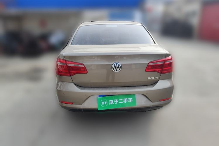 Used Volkswagen Bora 2015 Value Edition 1.6L Automatic Comfort Version