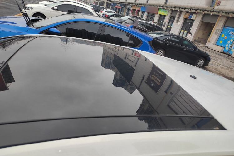 Used Volkswagen Golf 2017 1.6L Automatic Comfort Million-Vehicle Anniversary Edition