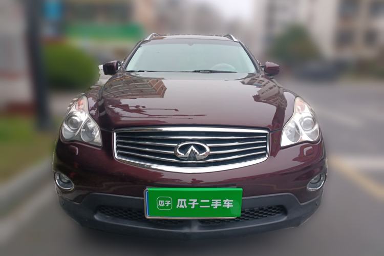 Used Infiniti QX50 2013 2.5L Two-Wheel-Drive Elegant Edition