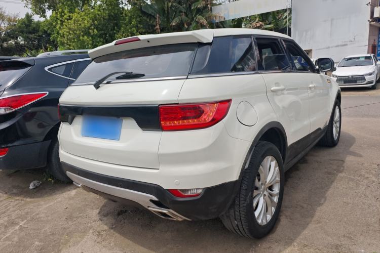 Used Land X7 2015 2.0T Panoramic Prestige Edition Rear Right 45 Deg