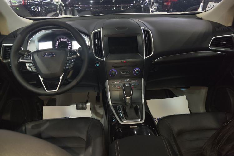 Used Ford Edge 2016 EcoBoost 245 Two-Wheel-Drive Titanium 7-Seater