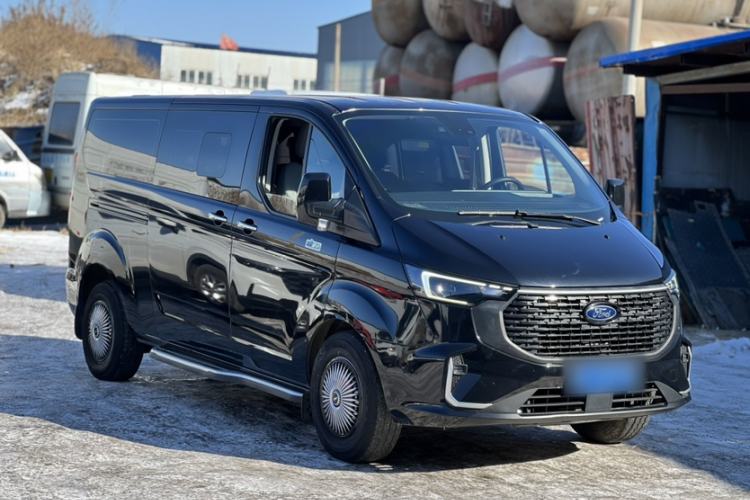 Used Ford Transit 2023 2.0T Diesel Automatic Commercial & Travel Version Mid-axle Low-roof Design 7/8/9-Seater
