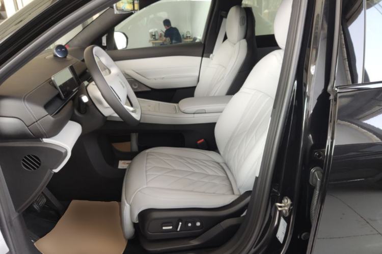 Used Nio ES6 2025 100 kWh Left Front Seat