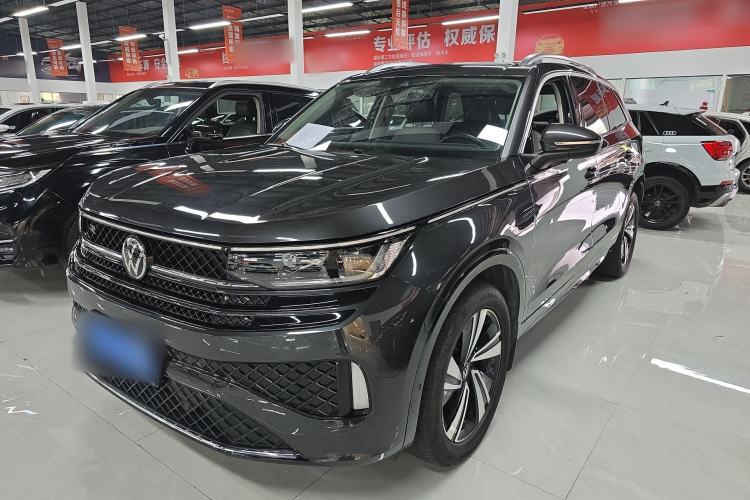 Used Volkswagen Tavendor 2024 380TSI All-Wheel-Drive R-Line Cruise Premium Edition