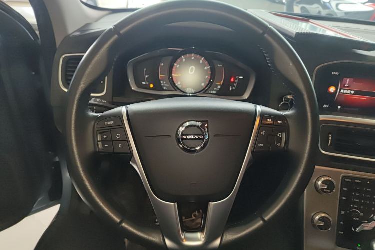 Used Volvo S60 2018 S60L T4 Smart & Ambitious Edition