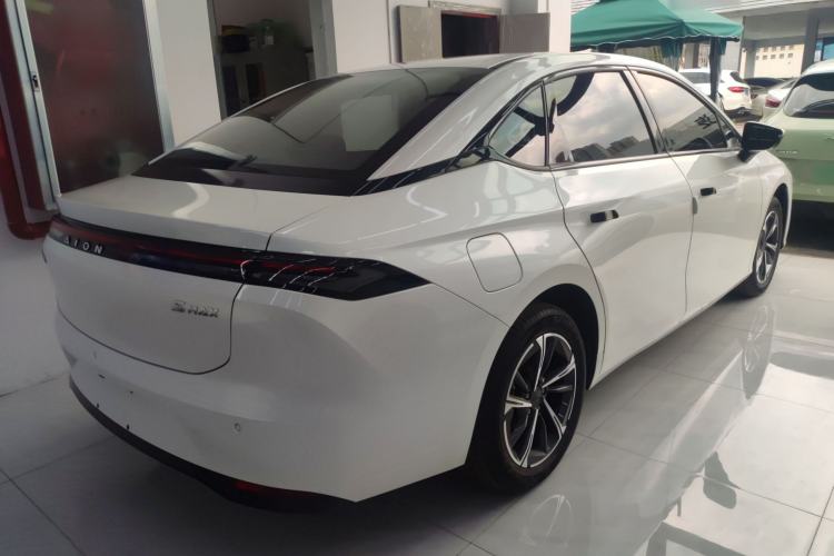 Used AION S MAX 2025 70 Star Edition 53.7 kWh Rear Right 45 Deg