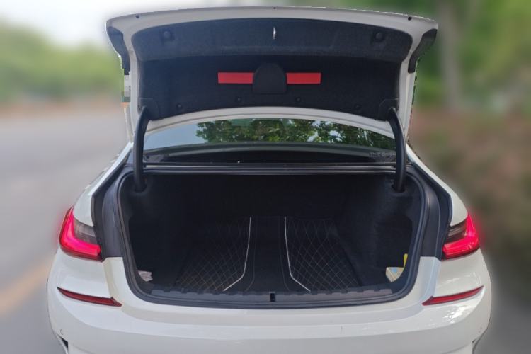 Used BMW 3 Series 2020 320Li M Sport Package Trunk