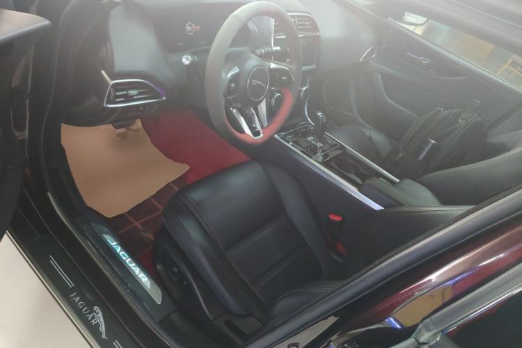 Used Jaguar XEL 2020 2.0T 250 PS SE Tech-Elegant Edition Left Front Seat