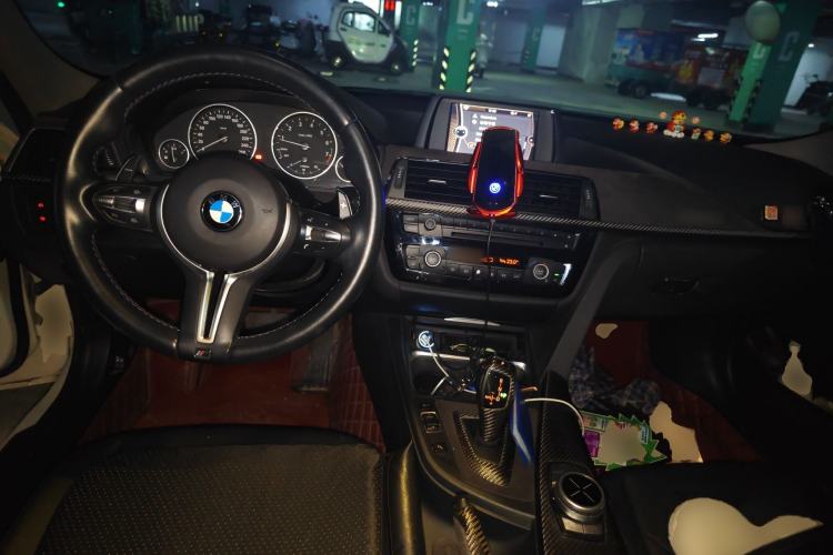 Used BMW 3 Series 2014 320Li Fashion Model Center Console