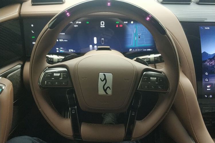 Used Yangwang U8 2023 Luxury Edition
