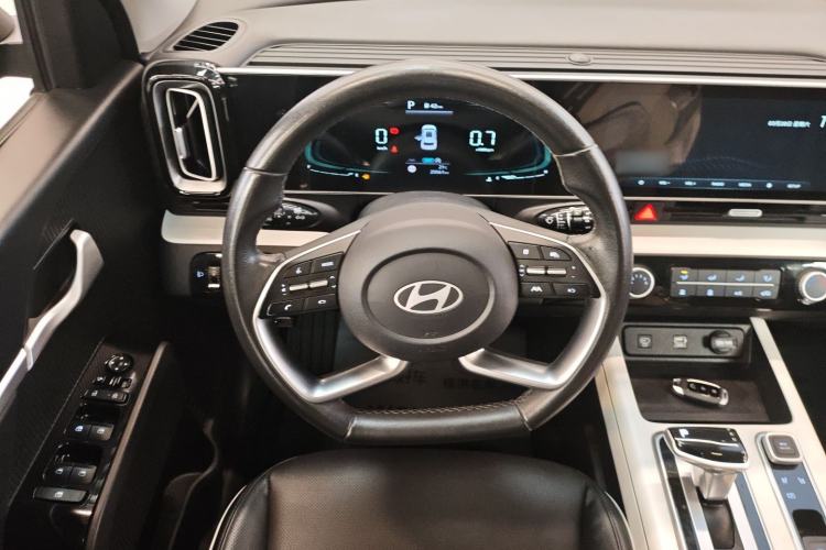 Used Hyundai ix35 2023 Musso 2.0L Deluxe Edition DLX
