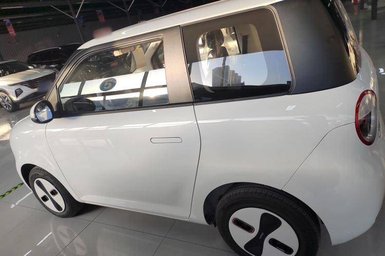 Used CHANGAN NEVO Lumin 2026 Model Treasure Edition 205km Passionate Beige Ningde Left Side