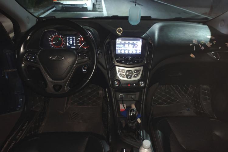 Used Chery Arrizo 5 2016 1.5L Manual Lingchao Edition Center Console