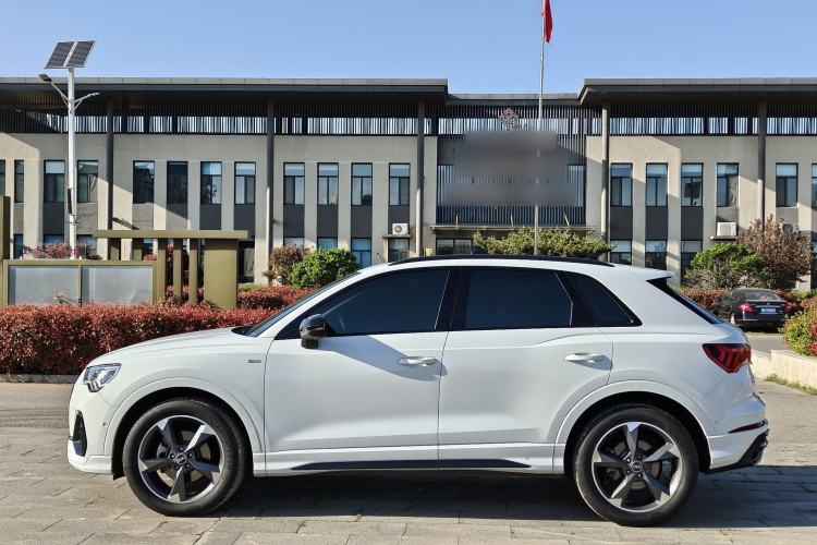 Used Audi Q3 2021 35 TFSI Fashion Dynamic Model